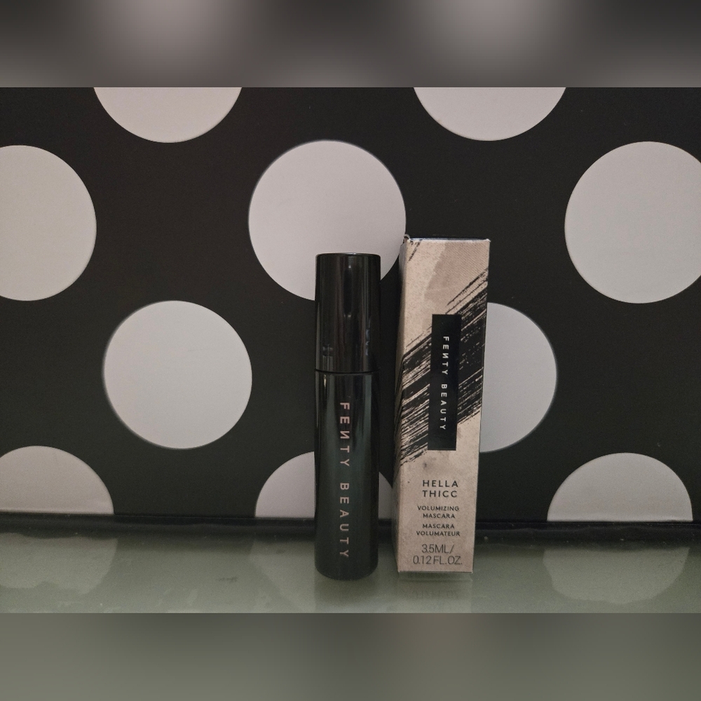 2/$15✨️Fenty Hella Thicc Mascara MINI✨️